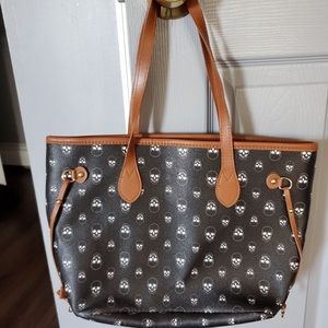 Halloween gothic purse with skulls